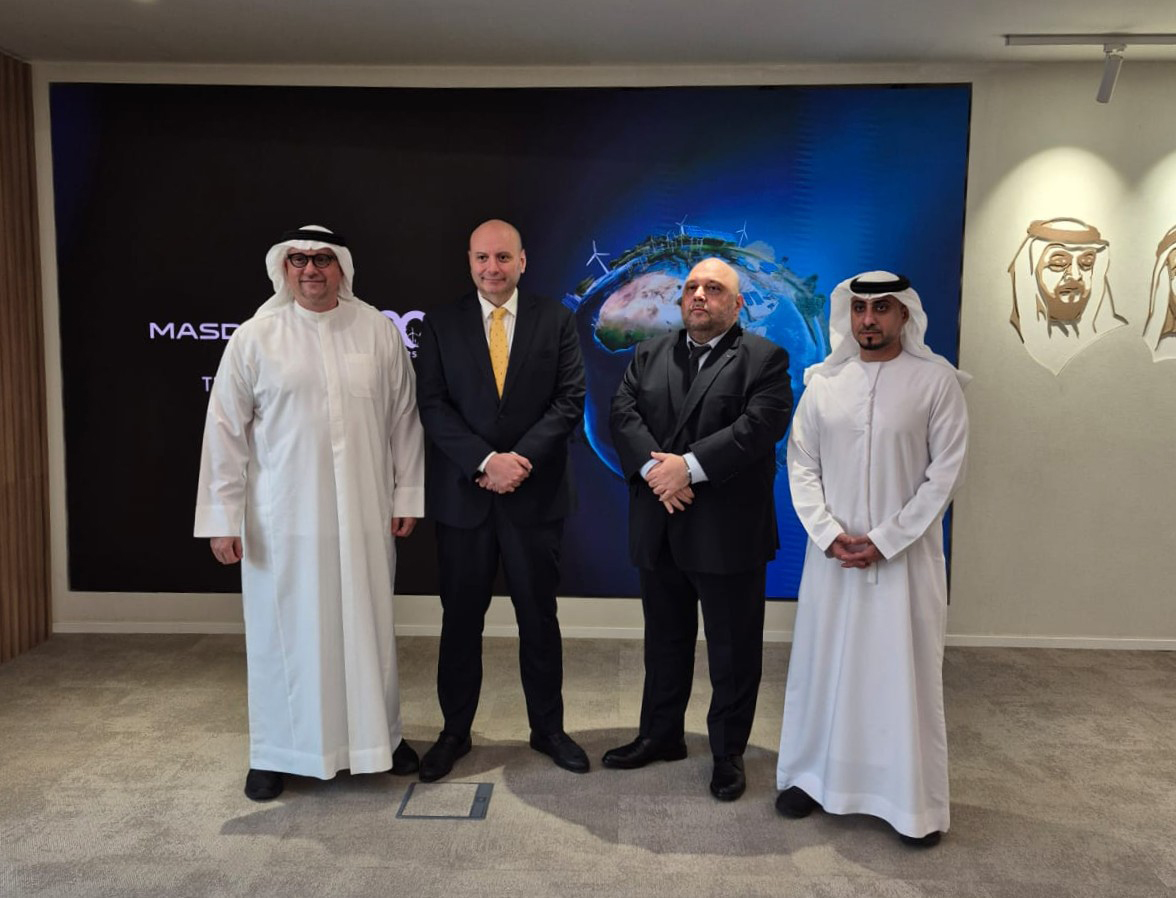 Среща в емиратския концерн за възобновяеми енергийни източници Masdar